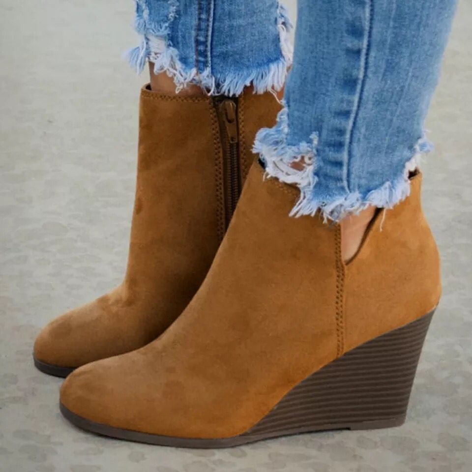 2020 Autumn/Winter New Flat Bottom Slope Heel Short Boots for Women's Independent Station Cross border Retro Machel Boots Large Women's Shoes