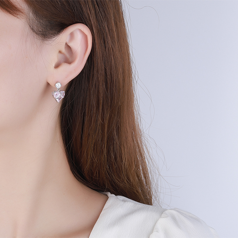 S925 Pure Silver Ear Nails for Women with Moissand Diamond Heart shaped Earrings, Love Series Design, Popular Valentine's Day Gift Wholesale