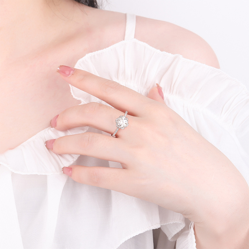 S925 pure silver moissanite one carat rose hand-held flower diamond ring simulation diamond ring niche ring proposal gift live broadcast