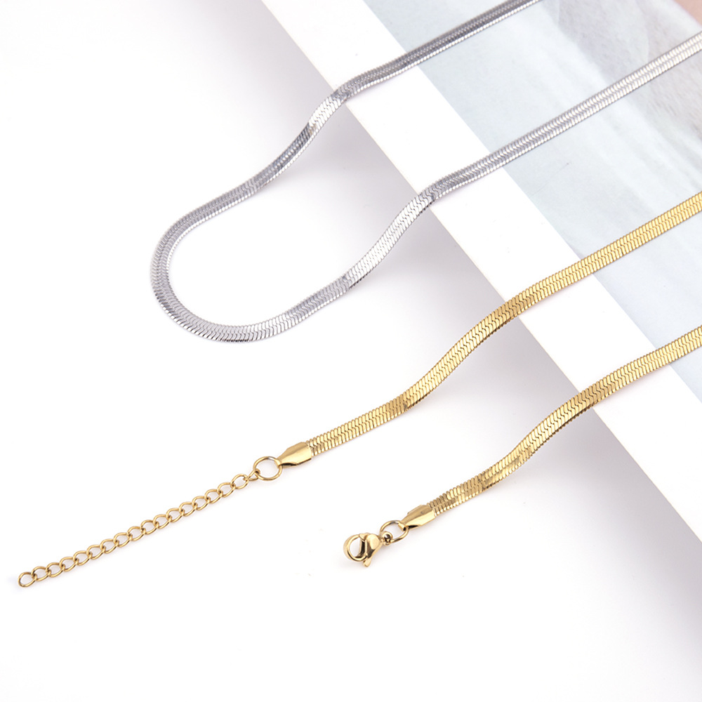 European and American simple and fashionable hip-hop titanium steel necklace, personalized and trendy stainless steel blade necklace, in stock supply chain