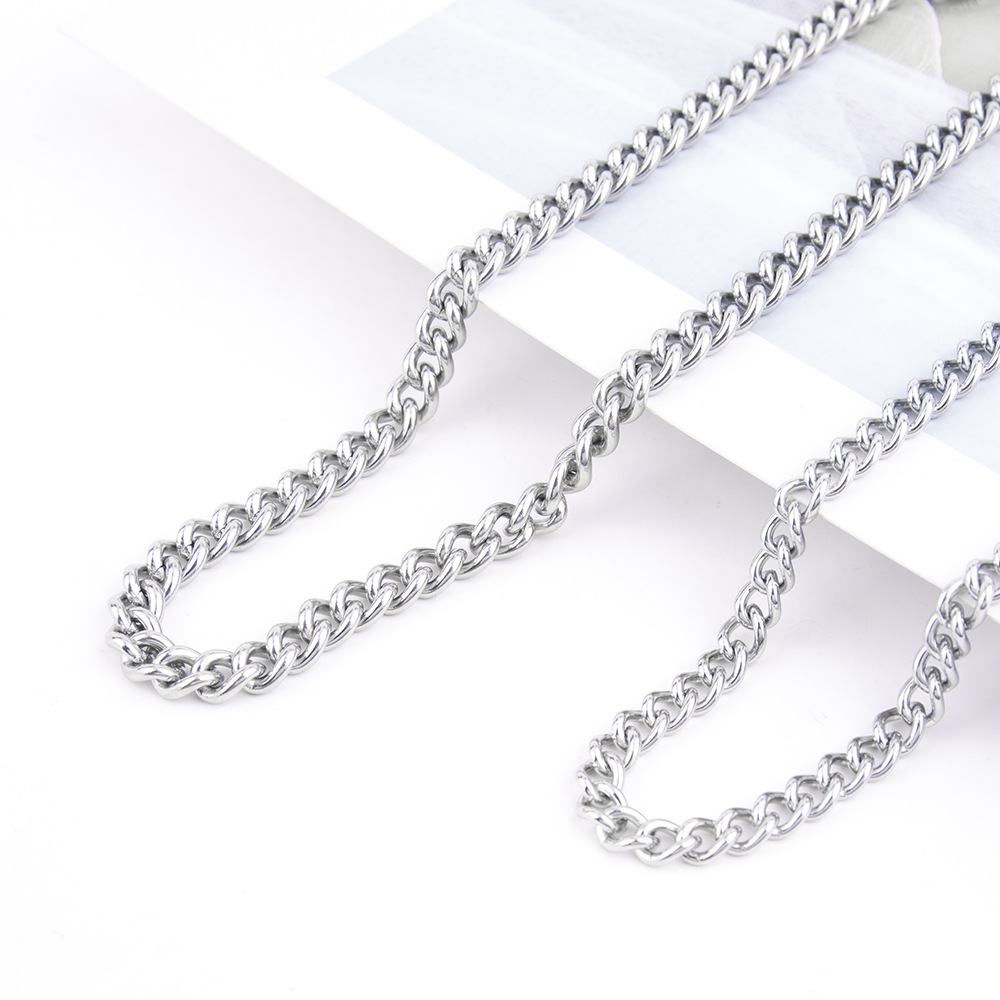 Metal necklace men's simple titanium steel chain stainless steel side chain fine twisted chain jewelry with chain DIY wholesale