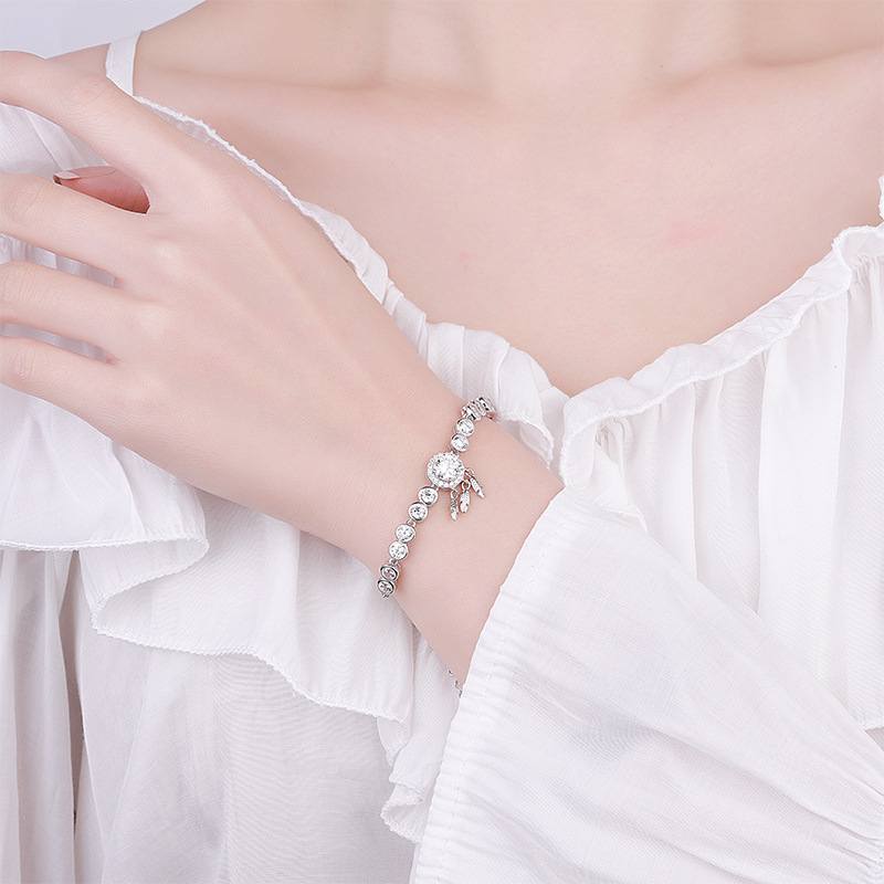 European and American new fashionable temperament Mosan diamond bracelet for women's Valentine's Day girlfriends s925 silver jewelry gift wholesale