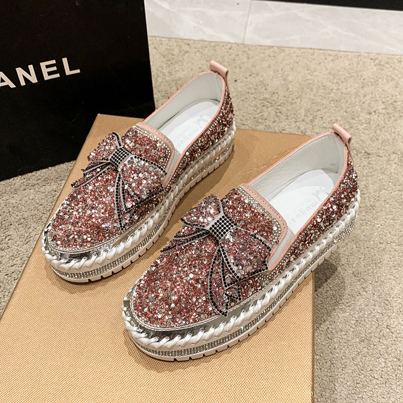 Water diamond sponge cake loafers, flat bottomed and thick soled casual shoes for women in spring and autumn, new butterfly knot Glitter glitter single shoes