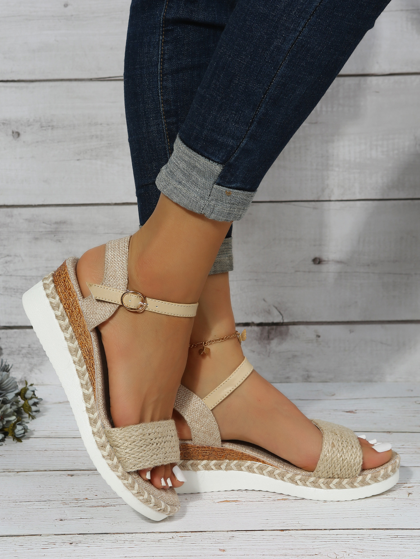 2023 Spring and Summer Independent Station Large Hemp Bottom Sponge Cake Thick Bottom Sandals European and American Buckle Hemp Bottom Flat Sandals for Women
