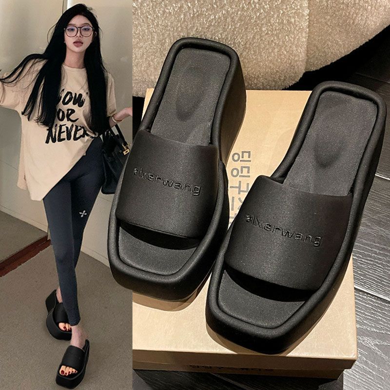 2025 Spring New Small and Skinny Cool Dragging AW Short and Happy Thick Bottom Slippers with Increased Height and Sponge Cake Bottom Denim Women's Shoes