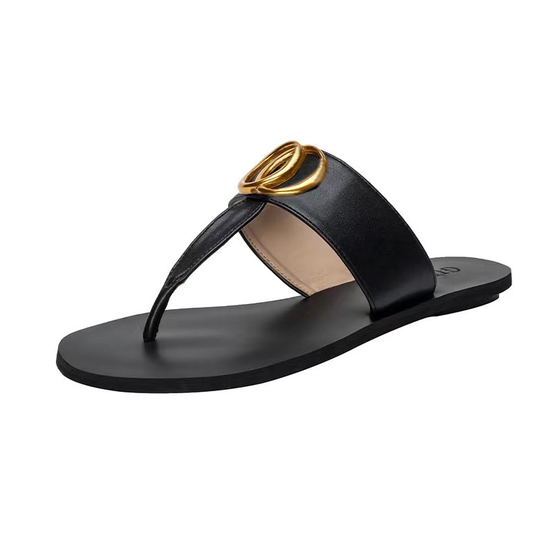 2025 New Four Seasons Flat Bottom Leather Flip flops for Women's Classic GC Home Clip Metal Buckle Large Beach Shoes