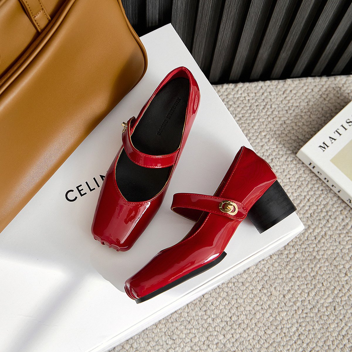 Red Mary Jane shoes, women's high heels, thick heels, genuine leather single shoes, 2024 spring new French style single button small leather shoes
