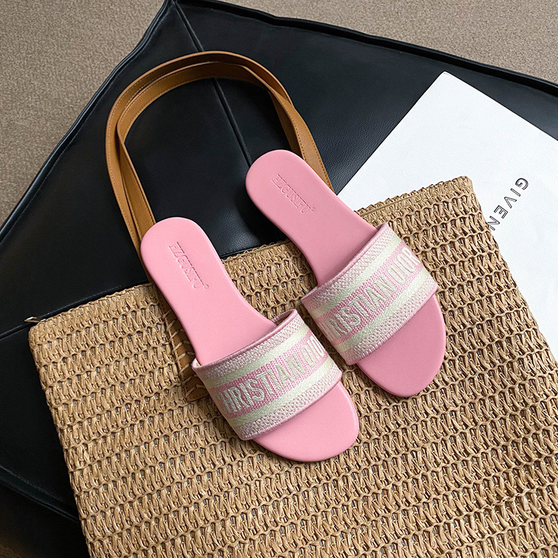 Slippers, women's outdoor wear, 2025 new style, fashionable and versatile for spring and summer, flat bottomed, one line dragging, beach travel, internet famous sandals