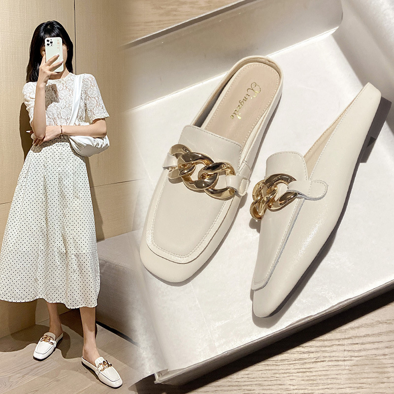 Genuine leather sandals with toe caps and half slippers for women's summer fashion wear. 2022 new style cool sandals with flat soles and single shoes. Internet famous Mueller shoes