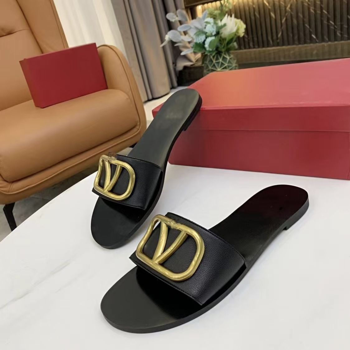 2025 New Korean Style Fashion Women's Slippers with One Line, Open Toe, Versatile Flat Bottom, Cool Slippers, Women's Shoes, Travel and Vacation Shoes