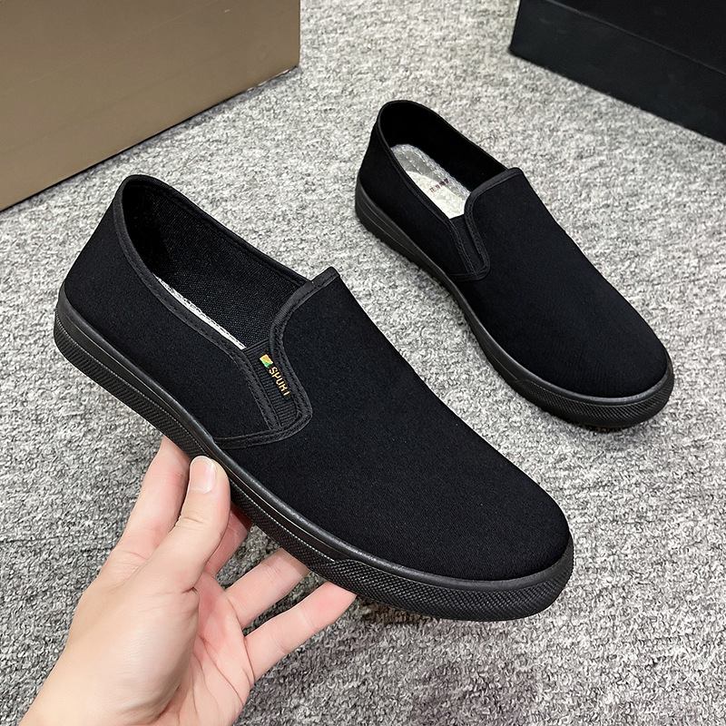 Old Beijing cloth shoes for men's casual one foot on one foot, low cut, lightweight, breathable, pure black work shoes, canvas single shoes