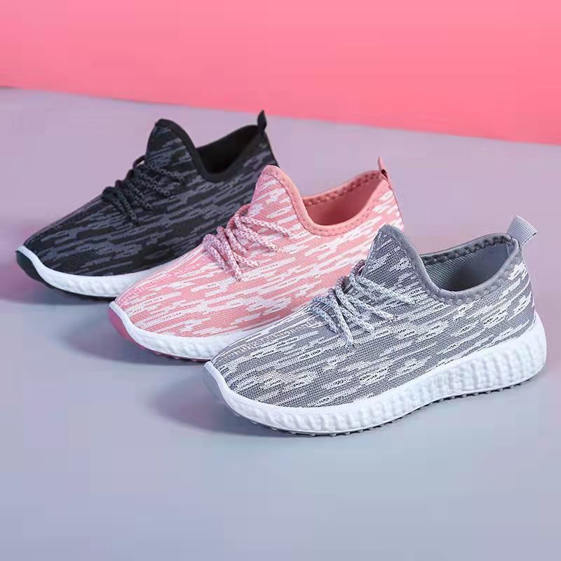 2024 Spring and Summer New Flyknit Women's Shoes Korean Edition Trendy Casual Breathable Mesh Sports Shoes Women's One Piece Hair Collection