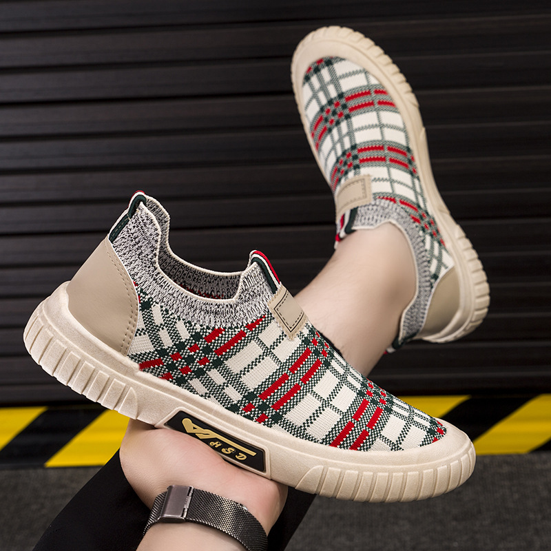 Cross border men's shoes for summer, breathable, lazy, casual, versatile, flat, one foot kick, fly woven mesh shoes, men's socks
