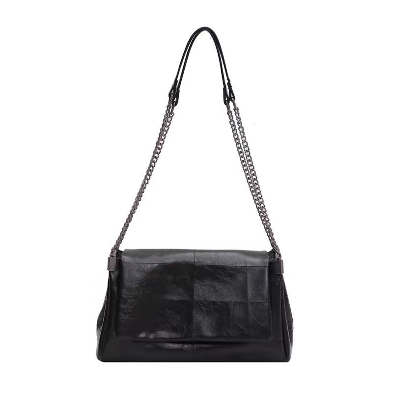 Z Home Women's Bag Fashion Versatile Large Capacity Commuter Chain Bag Stray Black Rock Style Flip Bag Trendy Single Shoulder