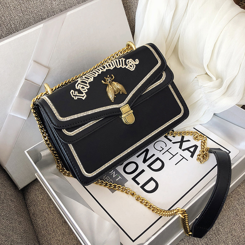 2024 New Fashion Single Shoulder Bee Small Square Bag Chain Strap Cross Shoulder Factory Goods Wholesale Large Capacity Cross border Bag Women's Trendy Pair
