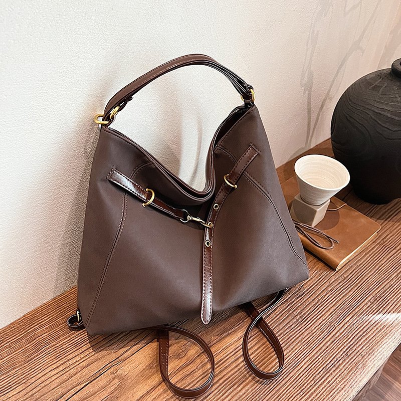 2024 autumn and winter new large capacity tote bag, women's frosted bag, commuting backpack, contrasting color crossbody travel backpack