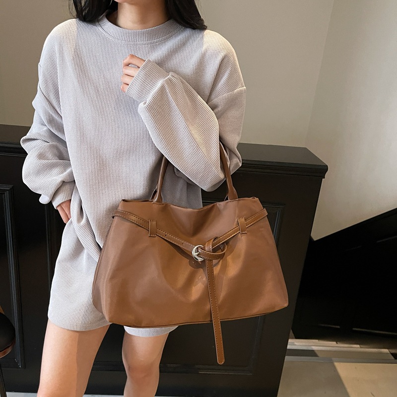 2025 New Handheld Large Capacity Shopping Bag for Outing, High end Women's Bag for Foreign Trade, Strong and Durable Cross border, Trendy and Fashionable