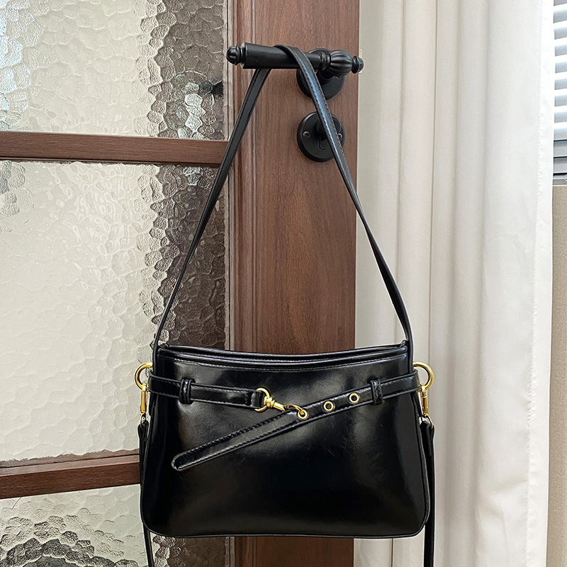 25 new high-end texture bags for foreign trade, women's fashionable commuting armpit bags, cross-border popular retro single shoulder diagonal cross bags
