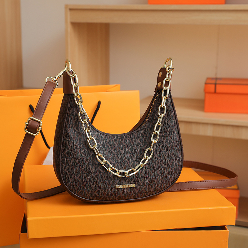 2024 New Single Shoulder Crossarm Underarm Bag Women's Bag Letter Contrast Color Factory Goods Wholesale Foreign Trade Cross border Chain Trendy Bag