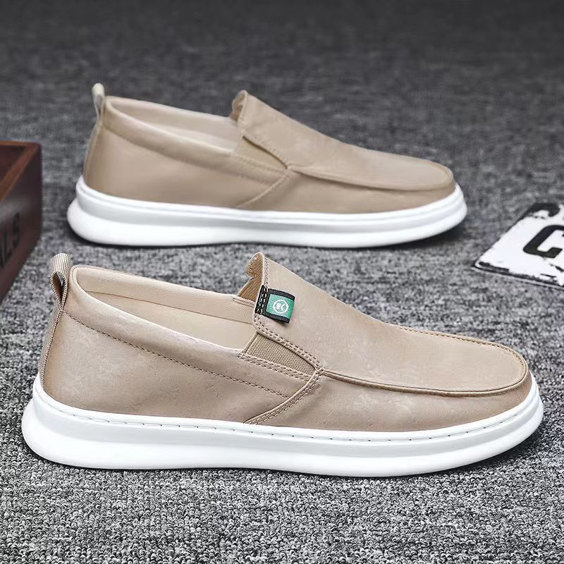 Cross border men's shoes 2022 new men's cloth shoes breathable board shoes, foot pedaling thin bean shoes men's casual canvas shoes
