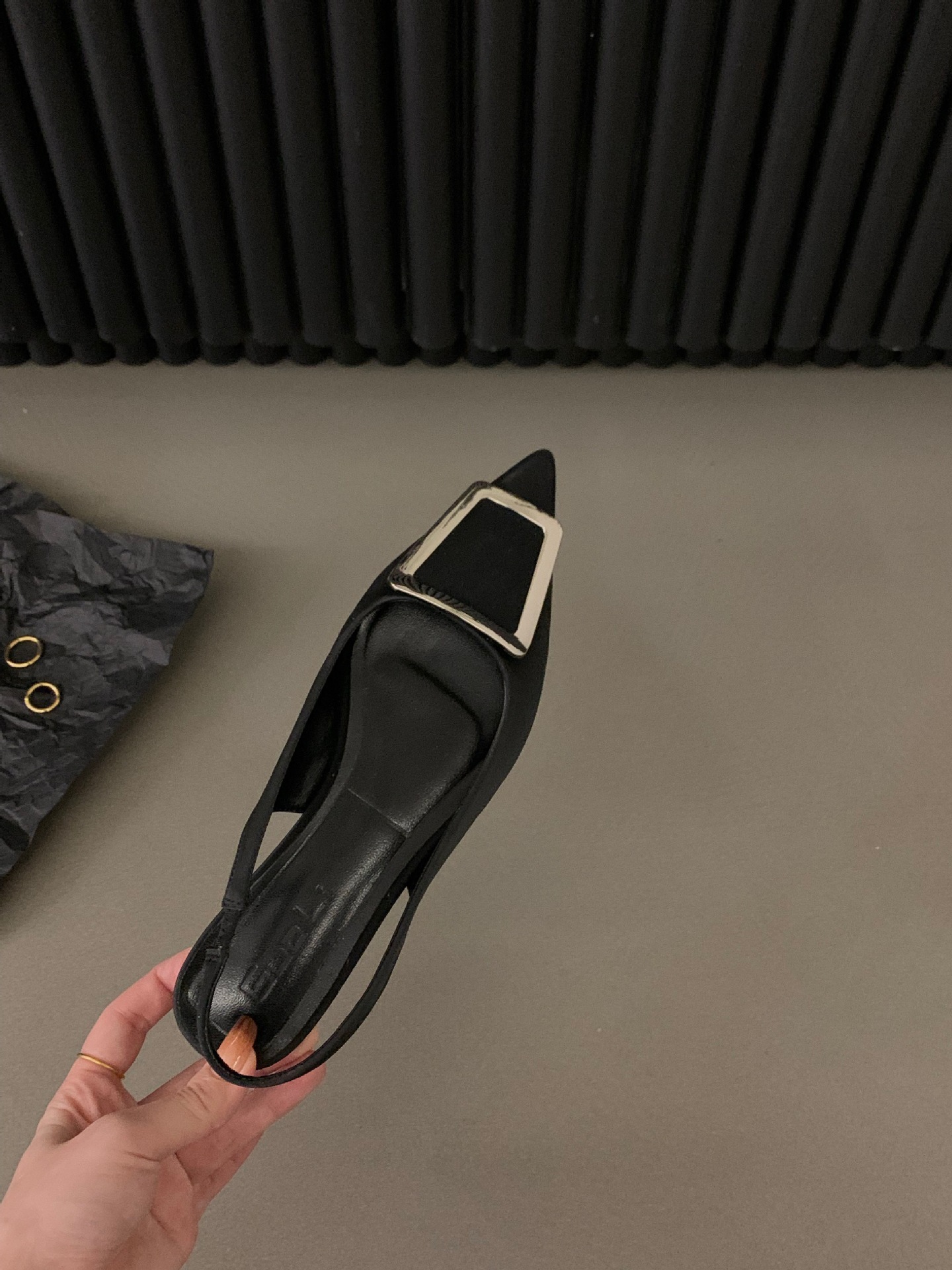 French flat black toe sandal fairy shoes 2025 new spring and summer pointed rhinestone temperament single shoe
