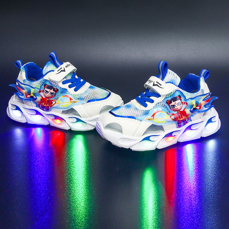 Nezha Boys' Sports Sandals 2025 Summer New Style Mesh Breathable Children's Shoes Boys' Soft Bottom Baotou Sandals
