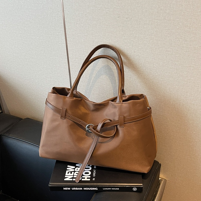 2025 New Handheld Large Capacity Shopping Bag for Outing, High end Women's Bag for Foreign Trade, Strong and Durable Cross border, Trendy and Fashionable