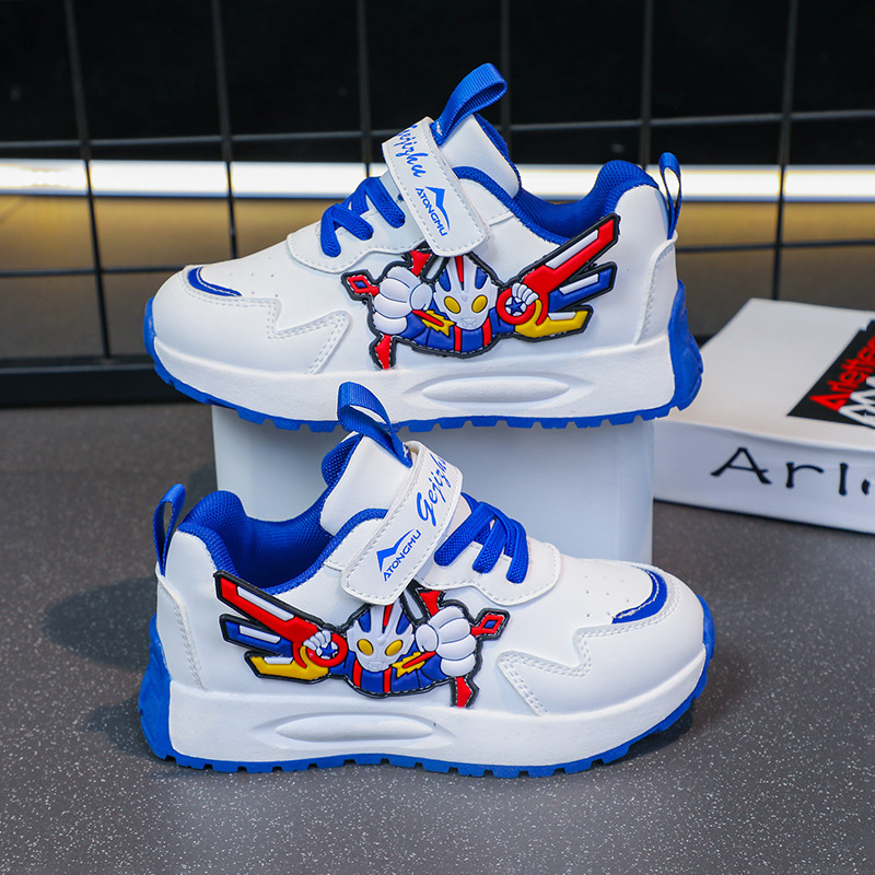 Children's sports shoes for spring and summer 2025, new style for boys' board shoes, breathable mesh surface, running shoes for middle and large children, boys and elementary school students