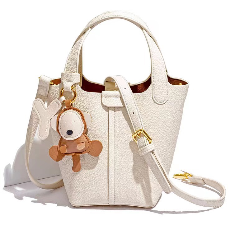 Cross border new product bag, niche vegetable basket bag, water bucket bag, fashionable doll hanging bag, large capacity hand-held crossbody bag