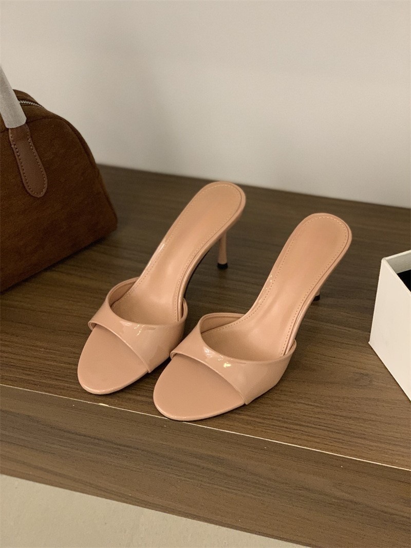 High heels 25 summer new style pointed toe exposed toe thin heel straight strap slippers for wearing out fashionable and versatile white and red sandals