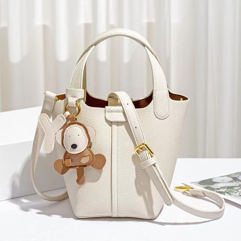 Cross border new product bag, niche vegetable basket bag, water bucket bag, fashionable doll hanging bag, large capacity hand-held crossbody bag