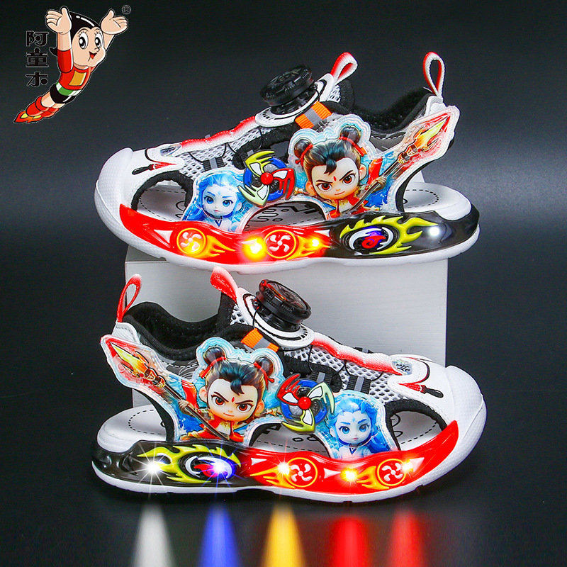 Nezha Children's Headline Sandals with Light 2025 Summer New Style Children's Beach Shoes Small and Medium Boys' Baby Sandals