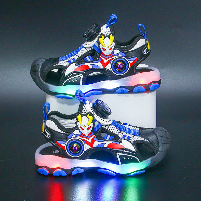 Boys' Headline Sandals with Lights 2025 Summer New Style Rotating Buckle Children's Shoes Anti Kicking Shoes for Middle and Primary School Students