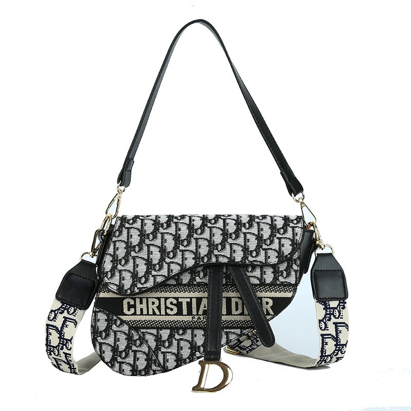 2023 New Handbag Women's Single Shoulder Handmade Saddle Bag Underarm Cross Shoulder Factory Goods Wholesale Large Capacity Cross border Trendy Pair