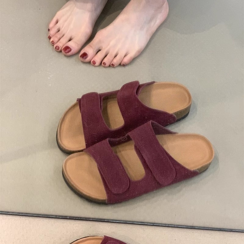 Boken slippers for women's outdoor wear in summer 2025, new styles for Sen women, retro, ugly, cute, Velcro, one word casual cool slippers