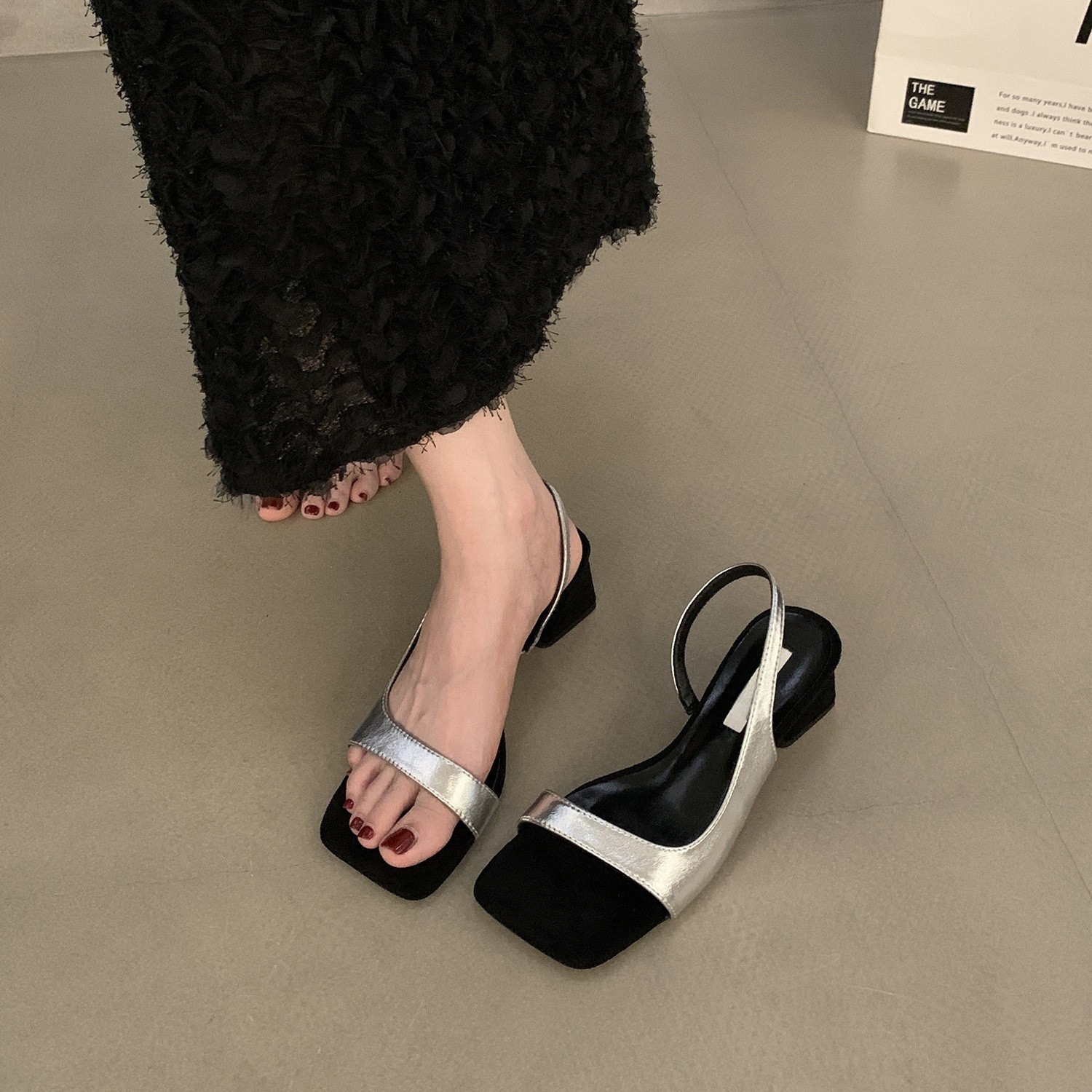 French style thick heel niche silver sandals fairy shoes 2025 new summer temperament matching skirt high heels Roman shoes