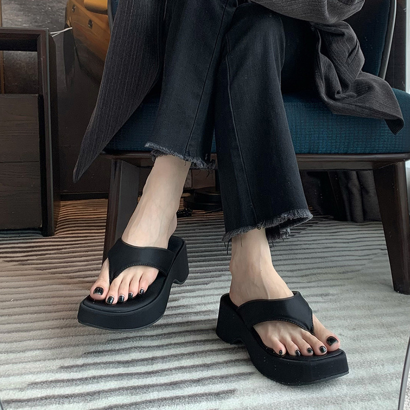 2025 new summer wedge heel flip flops suitable for work, women's thick soled sandals
