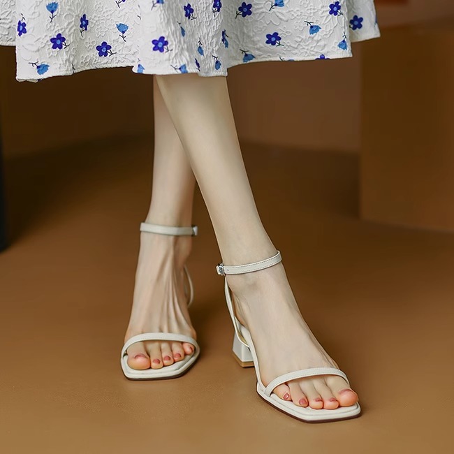 Flipped with excitement! Classic and versatile square toe, exposed toe, middle heel, straight strap sandals, women's summer thick heel