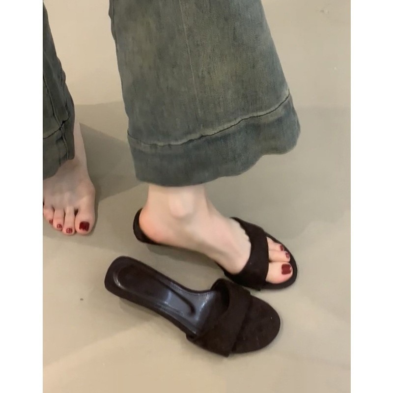 Slope heel exposed toe one line slippers for women's summer outdoor wear temperament high heels French exquisite cool slippers