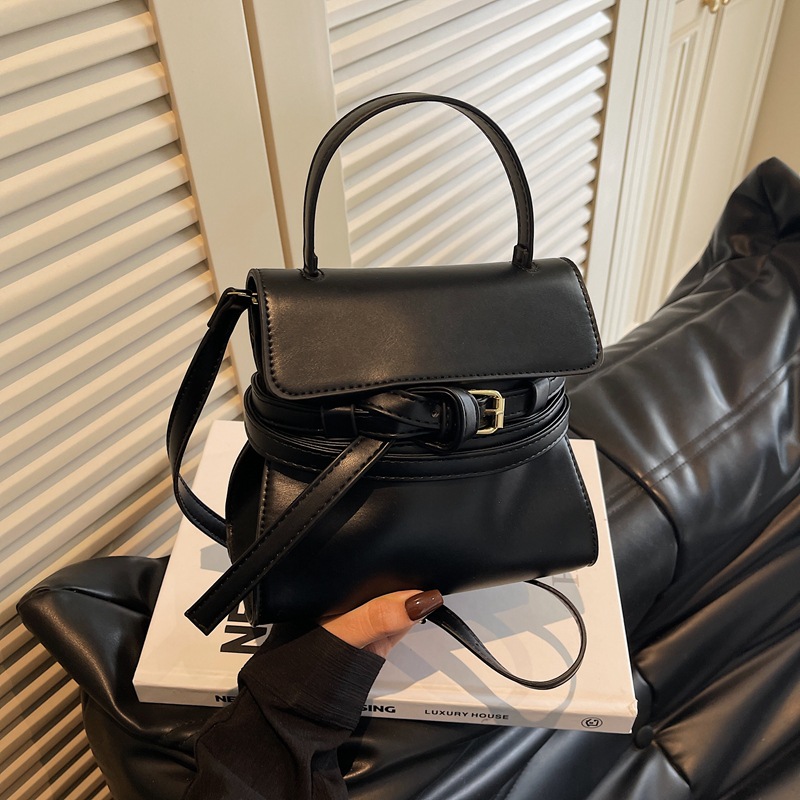 Belt decoration tote bag ins handbag 2025 niche fashion single shoulder crossbody women's bag foreign trade cross-border