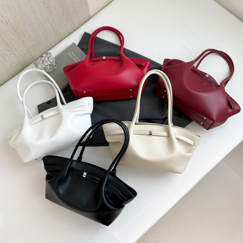 Small niche design women's bag large capacity portable shoulder bag 2025 new high-end fashion versatile commuting tote bag