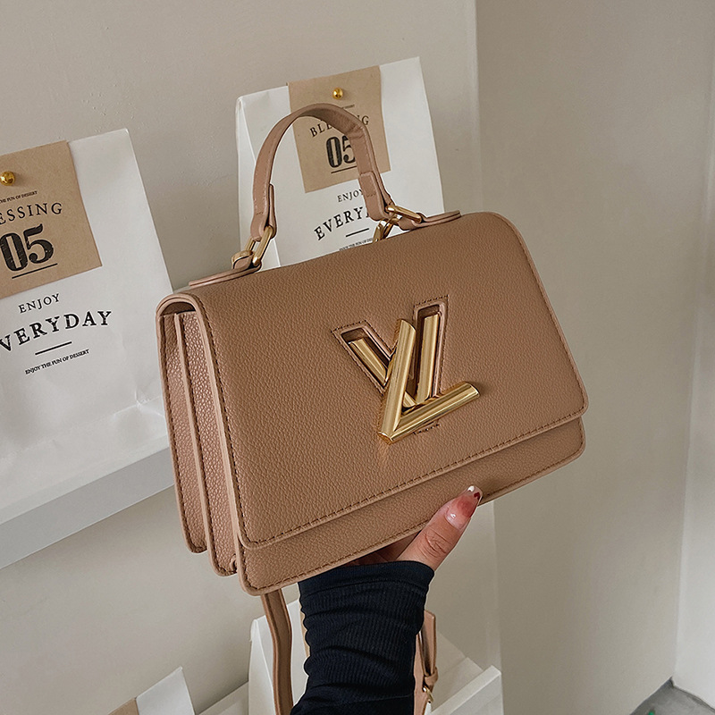Small square bag large capacity factory goods 2024 new single shoulder crossbody handbag wholesale cross-border fashionable ladies lychee pattern women's bag