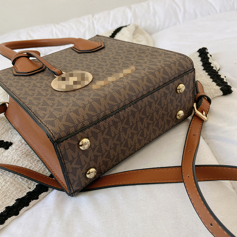 Handbag, women's vertical small square bag, large capacity 2025 vintage single shoulder crossbody, cross-border factory goods, fashionable and trendy bag