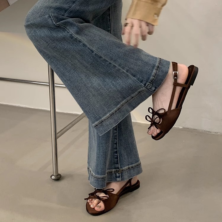 Exquisite flat sandals for women's summer wear, 2025 new fairy bow style, high-end and fashionable Roman women's shoes