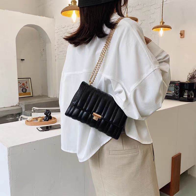 Z Women's Bag 2025 New Fashion Chain Small Square Bag Light beige Quilted Seam Mini Single Shoulder Diagonal Cross Women's Bag