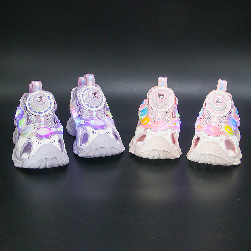 Light up Girls' Baotou Sandals 2024 New Rotating Buckle Girls' Sandals Girls' Baby Girls' Middle and Small Children's Sandals