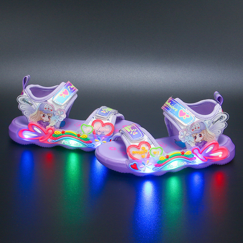 2023 New Internet Celebrity Fashion Children's Sandals with Lights for Girls, Anti slip Soft Bottom, Middle and Small Children's Princess Beach Shoes
