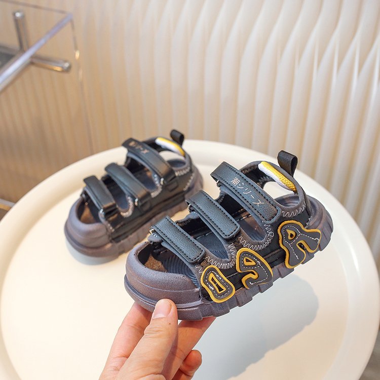 Boys' Baotou Sandals Summer New Children's Sports Beach Shoes Versatile Soft Bottom Boys' and Girls' Shoes