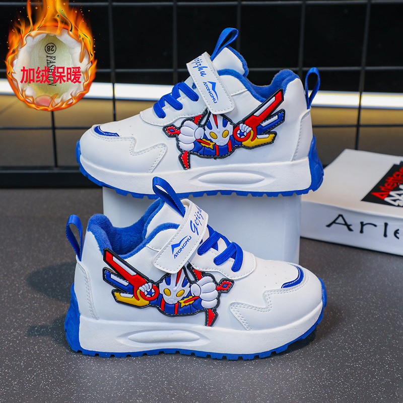 Children's sports shoes for spring and summer 2025, new style for boys' board shoes, breathable mesh surface, running shoes for middle and large children, boys and elementary school students