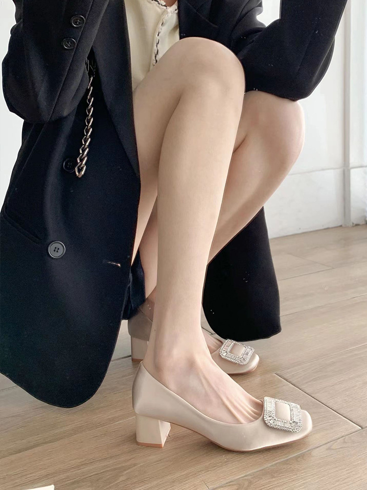 French style square button rhinestone square toe high heels for women, thick heels, 2024 Spring and Autumn new single shoes for women, one foot pedaling